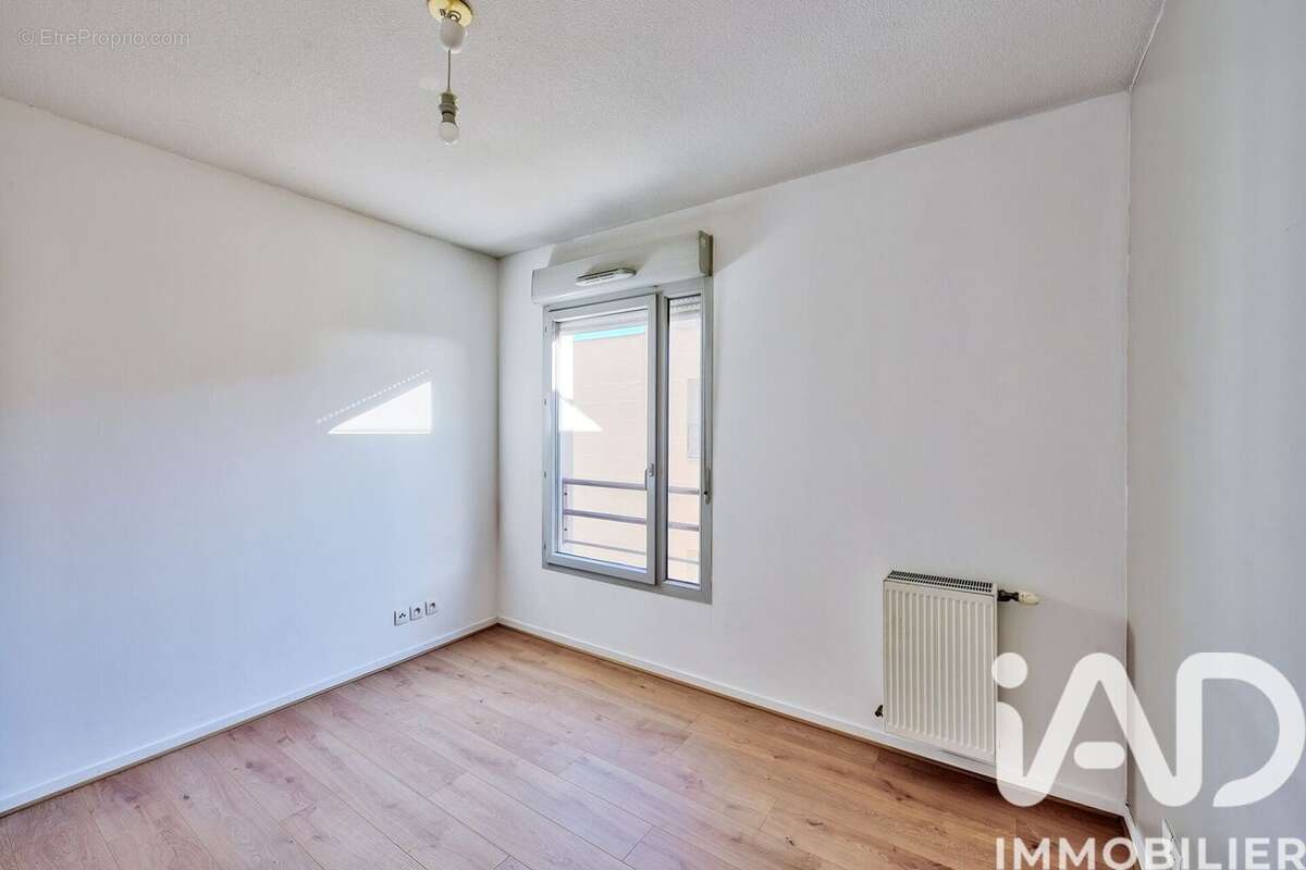 Photo 8 - Appartement à VAULX-EN-VELIN