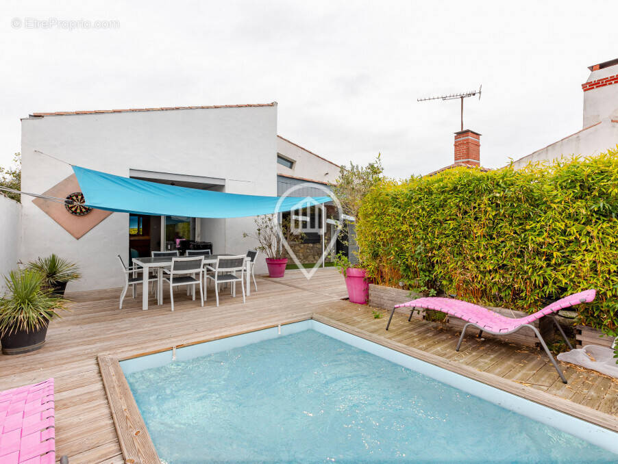 Maison à L&#039;EPINE