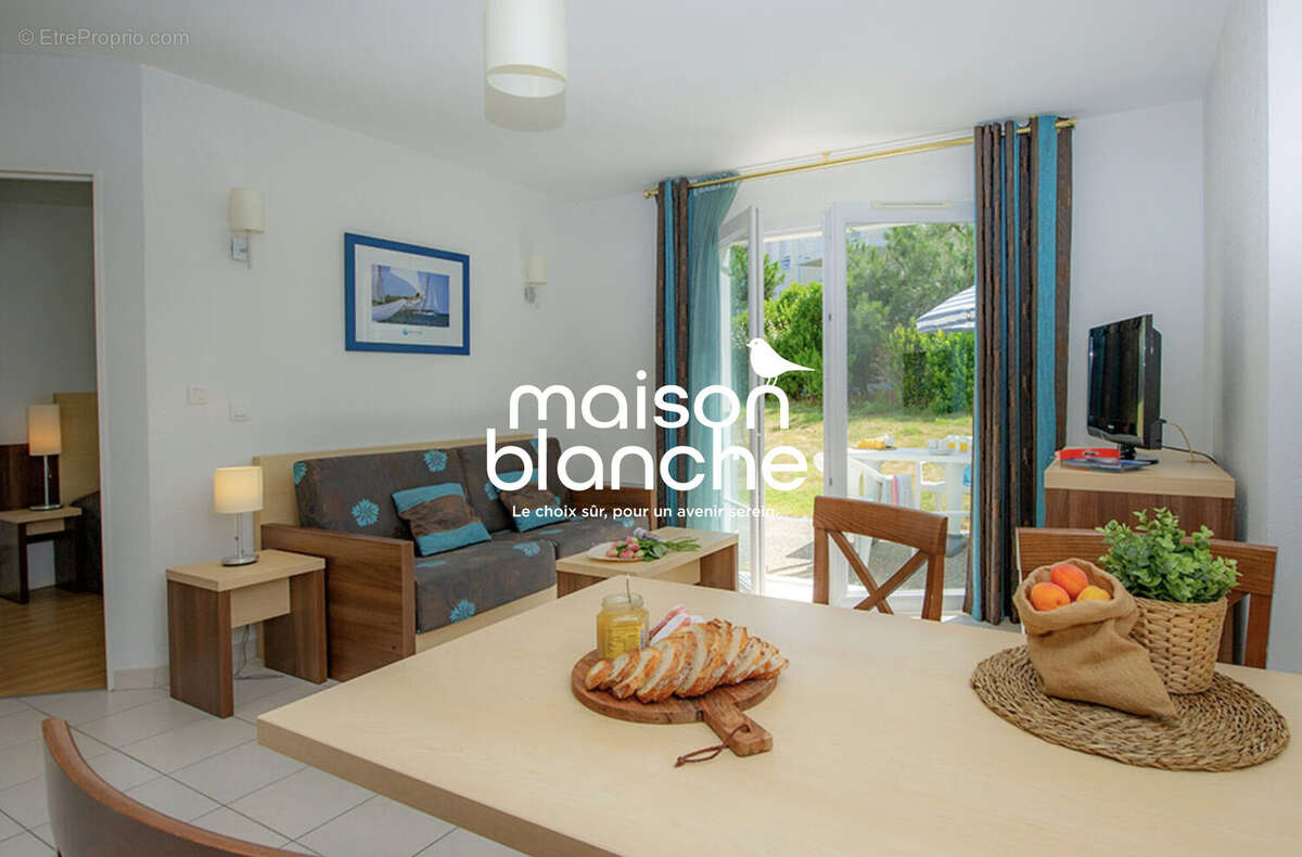 Appartement 59 m² à Saint-Gilles-Croix-De-Vie  - photo 2