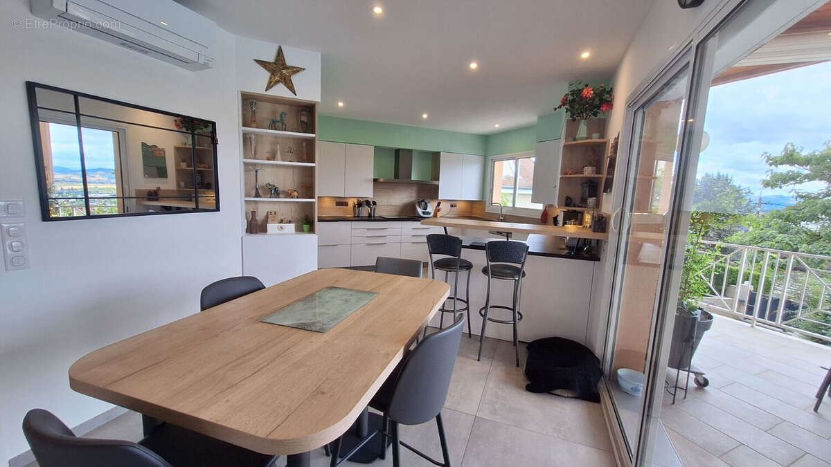 Maison à COURNON-D'AUVERGNE