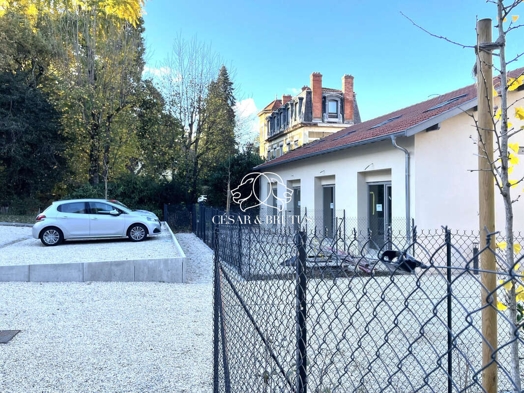 Appartement à TASSIN-LA-DEMI-LUNE
