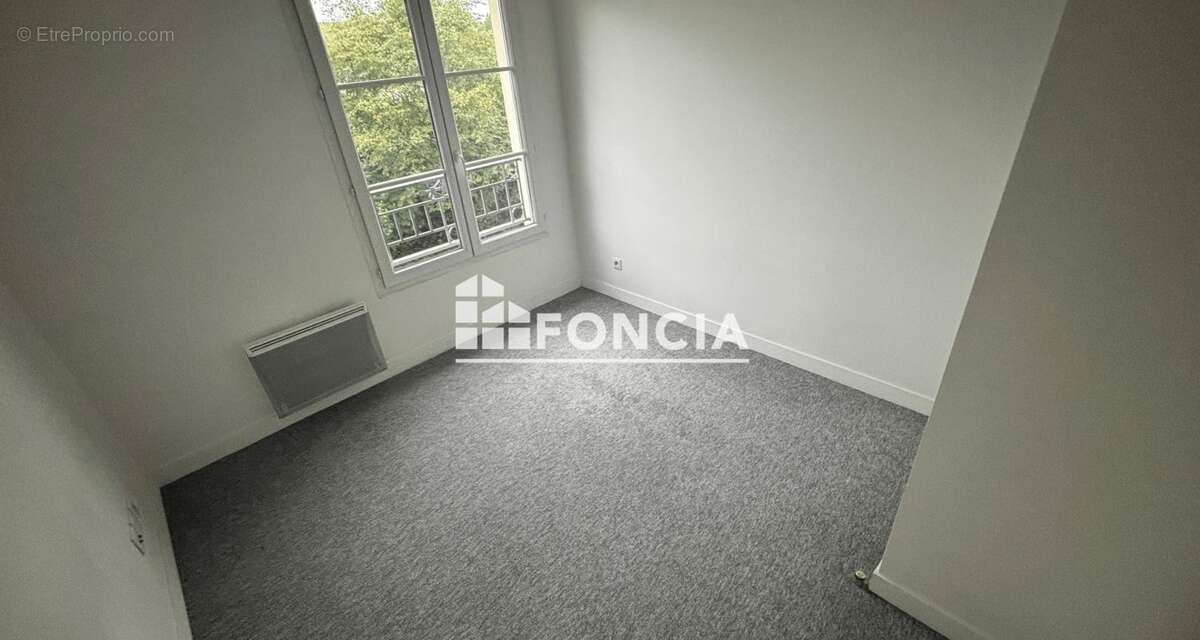 Appartement à SAINT-CYR-L'ECOLE