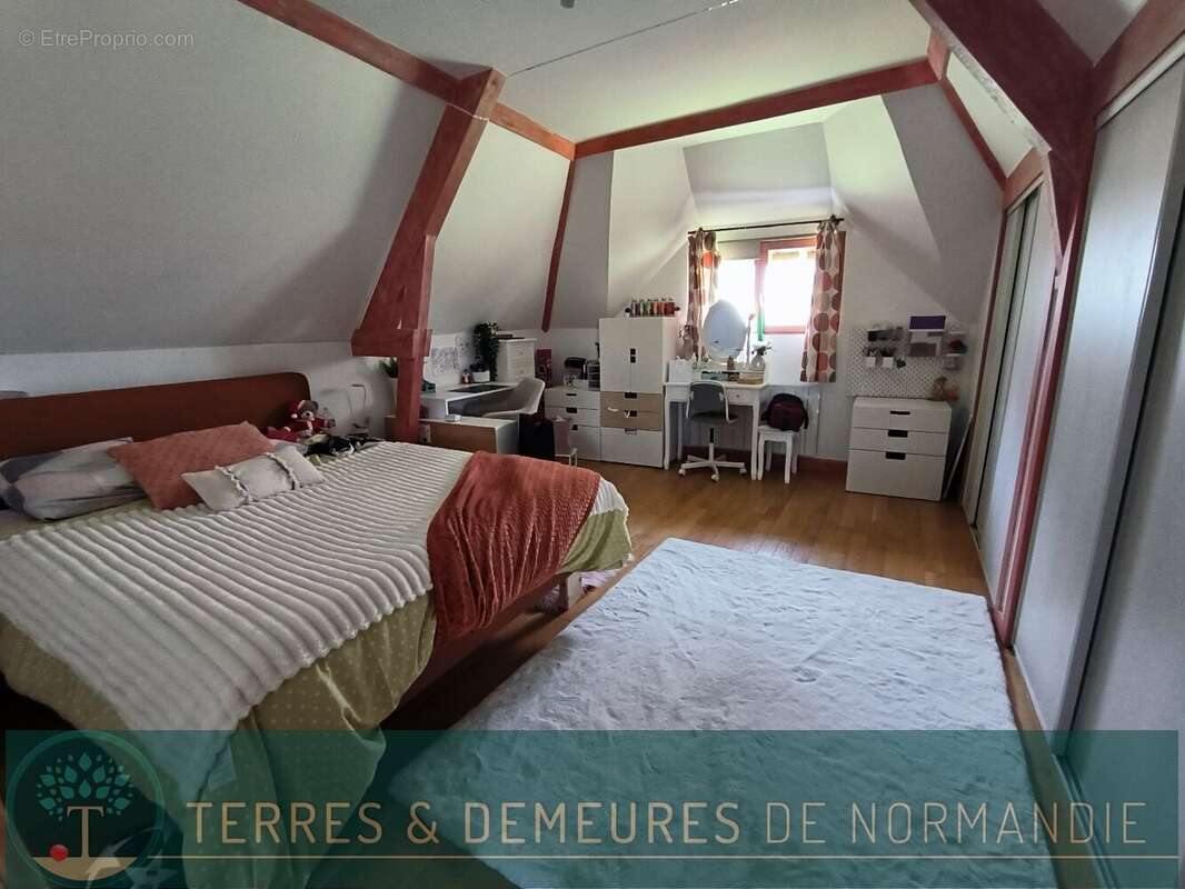 Maison à CORMEILLES