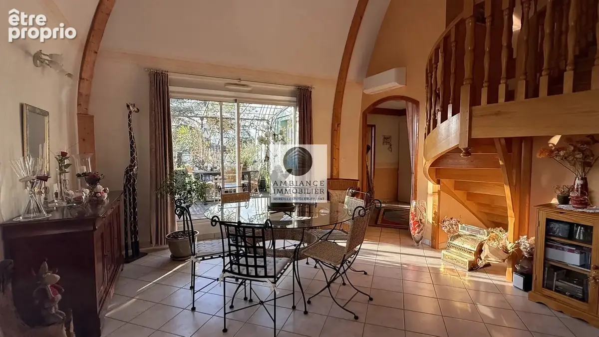 Appartement avec terrasse dans un quartier résidentiel - photo 4