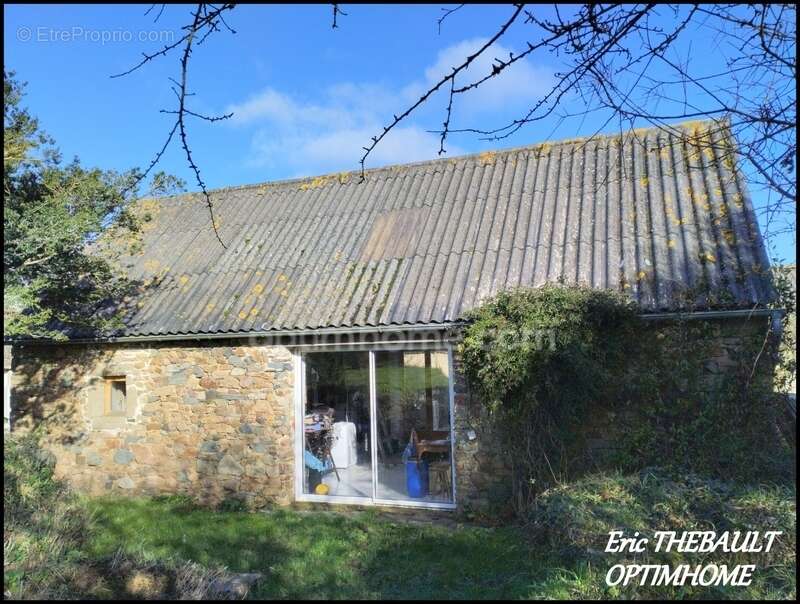 Maison à SAINT-JEAN-DU-DOIGT
