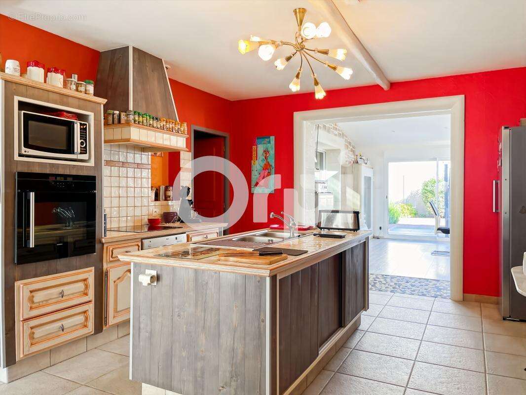 Maison à LE VAL-DAVID