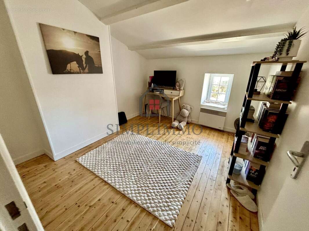 Maison en pierre 75 m² 2 chambres - photo 7
