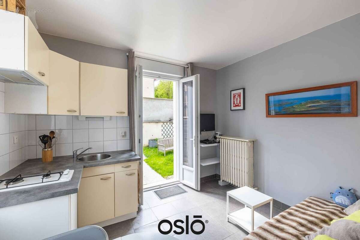 Maison 254 m² à Les Rousses  - photo 4