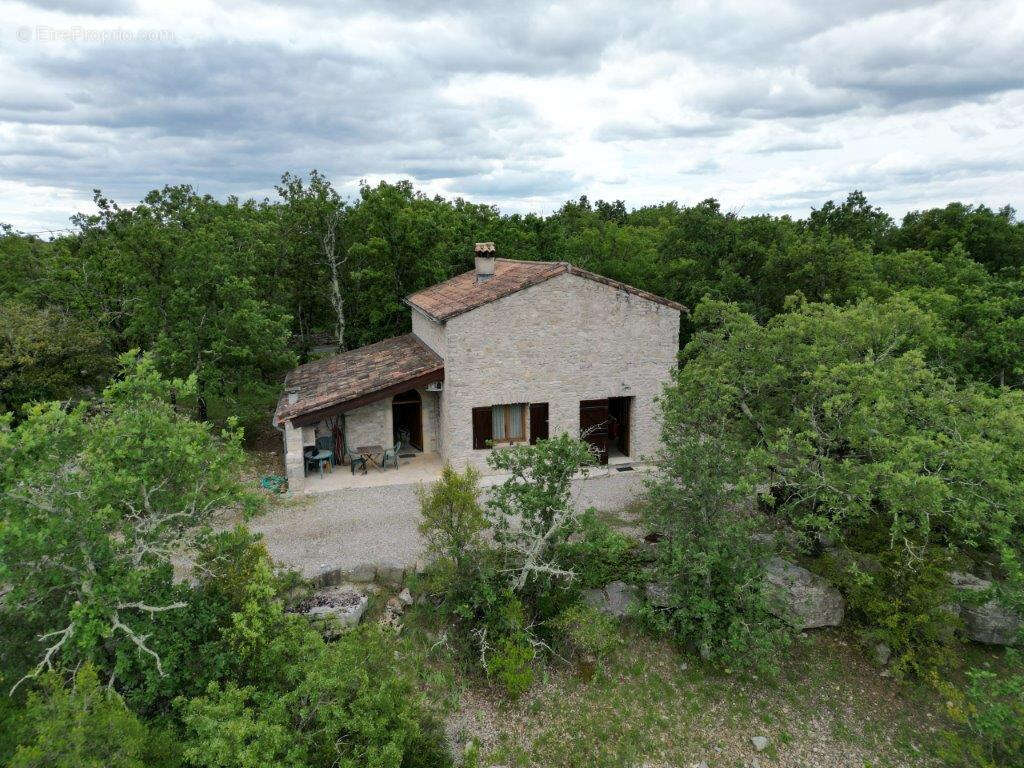 Maison à FERRIERES-LES-VERRERIES