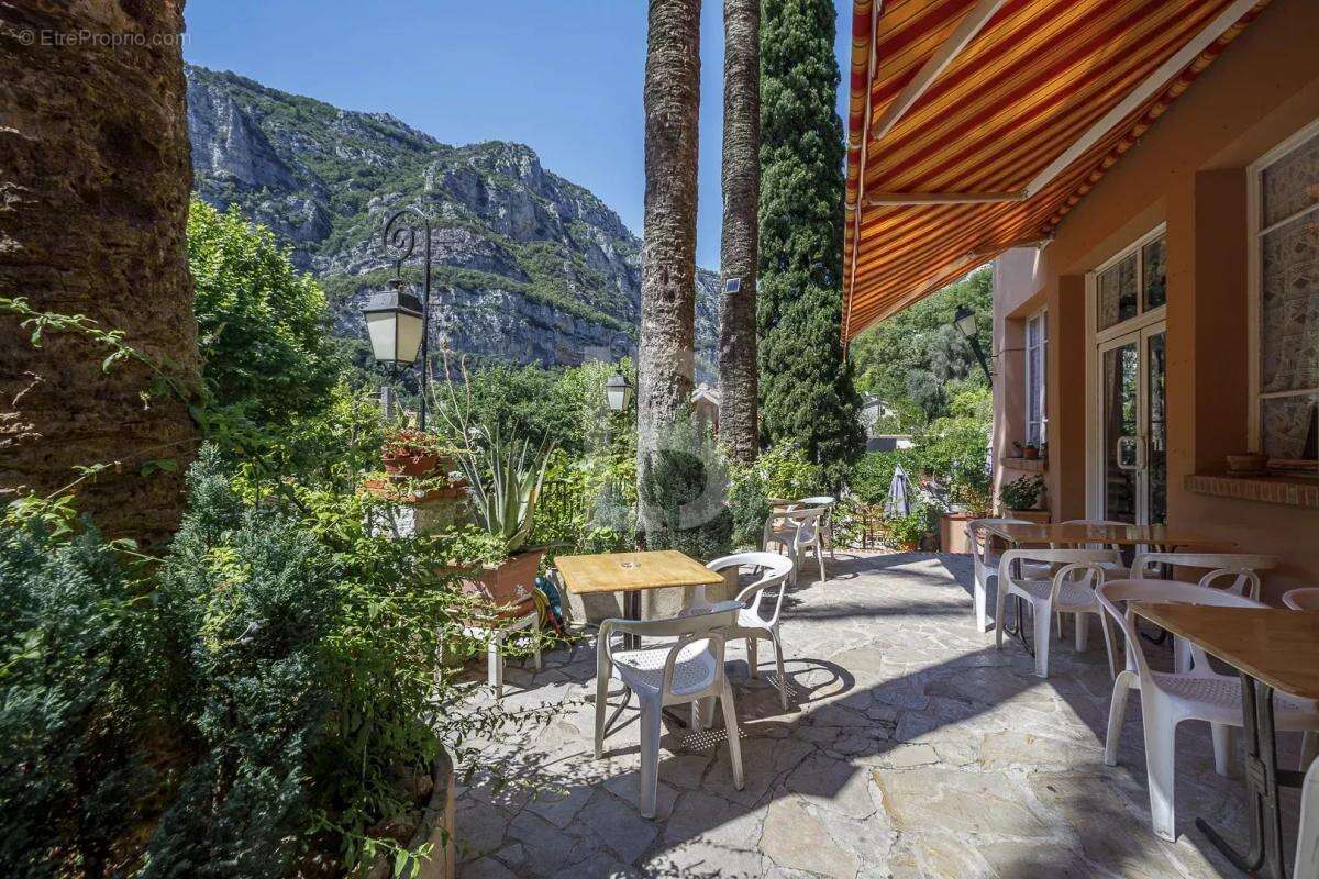 Maison à TOURRETTES-SUR-LOUP