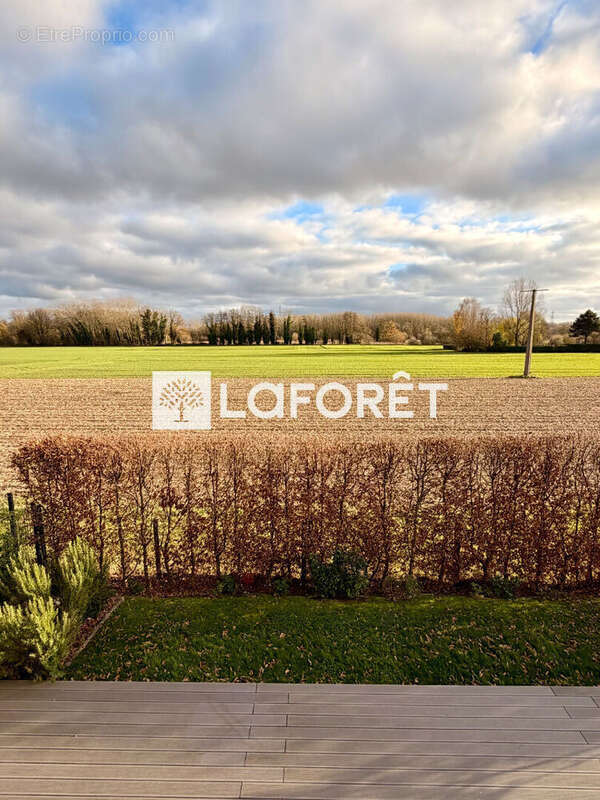 Maison à PERONNE-EN-MELANTOIS