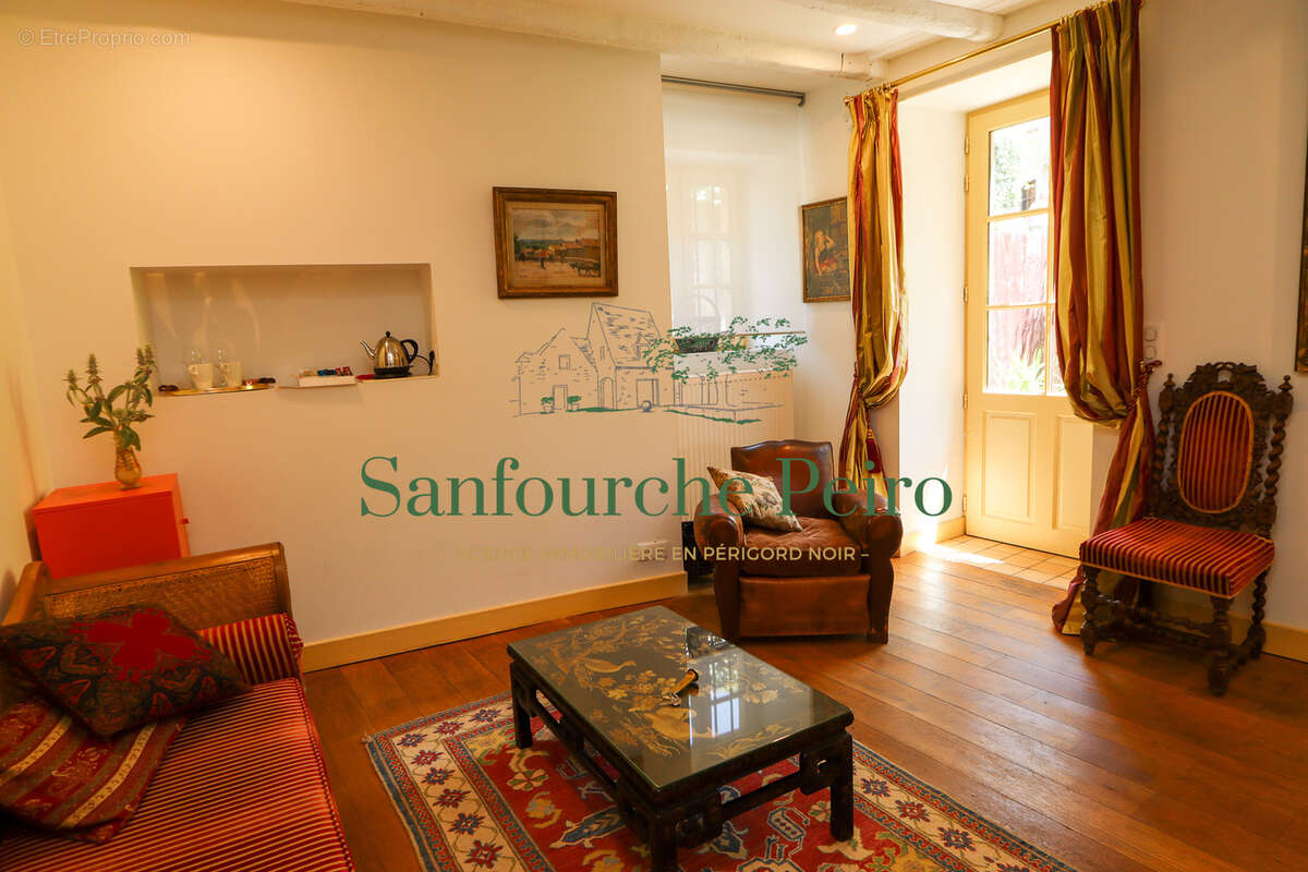Maison à SARLAT-LA-CANEDA