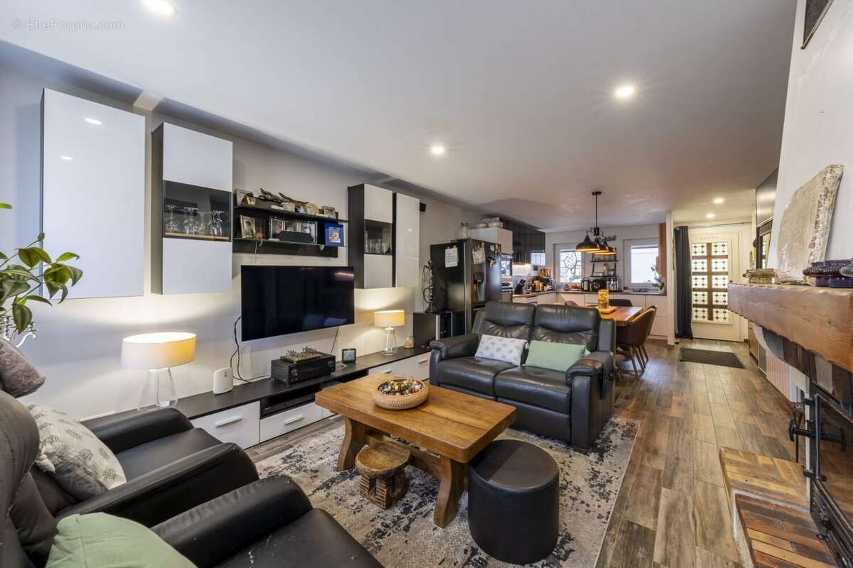 Appartement à MOISSY-CRAMAYEL