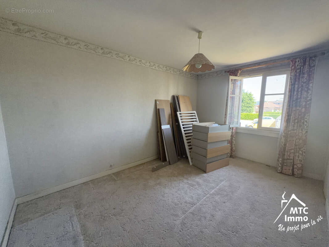 Maison a renover / terrain 518 m2 - photo 5