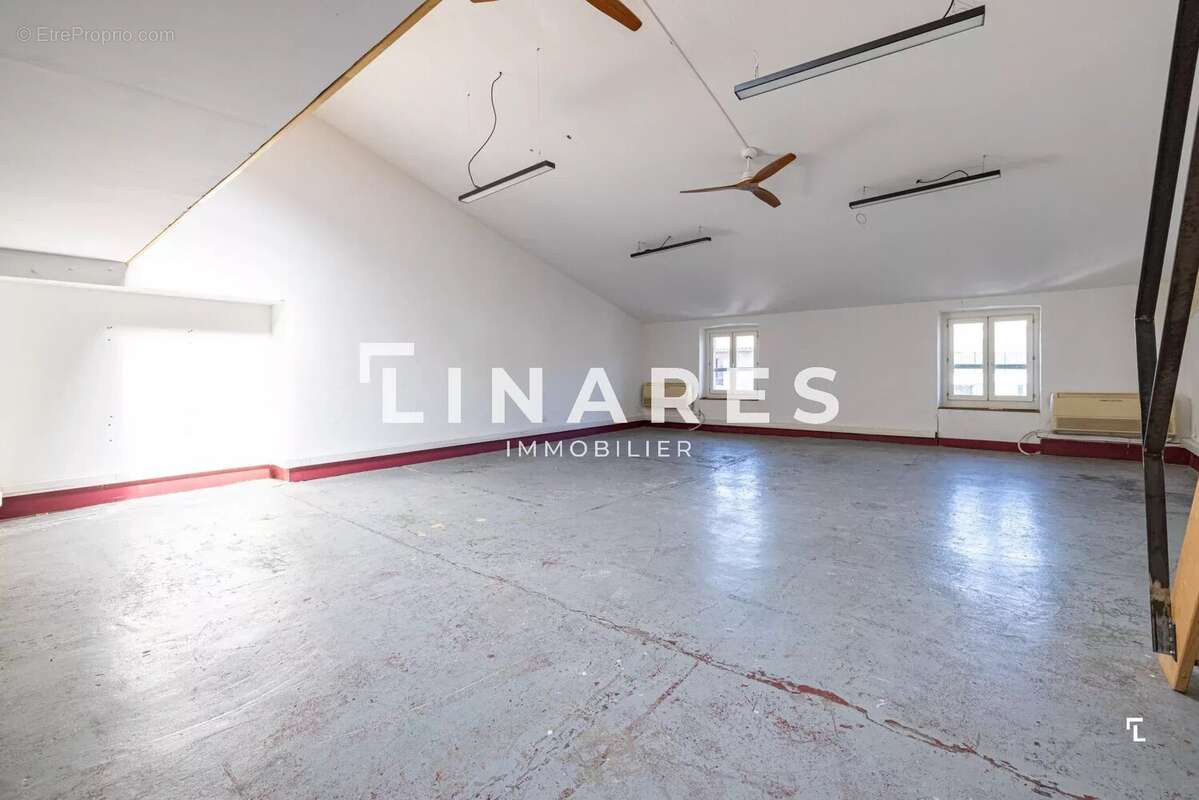 Appartement à MARSEILLE-2E