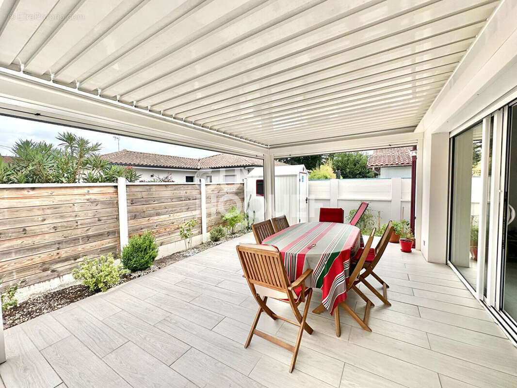 Maison à GUJAN-MESTRAS