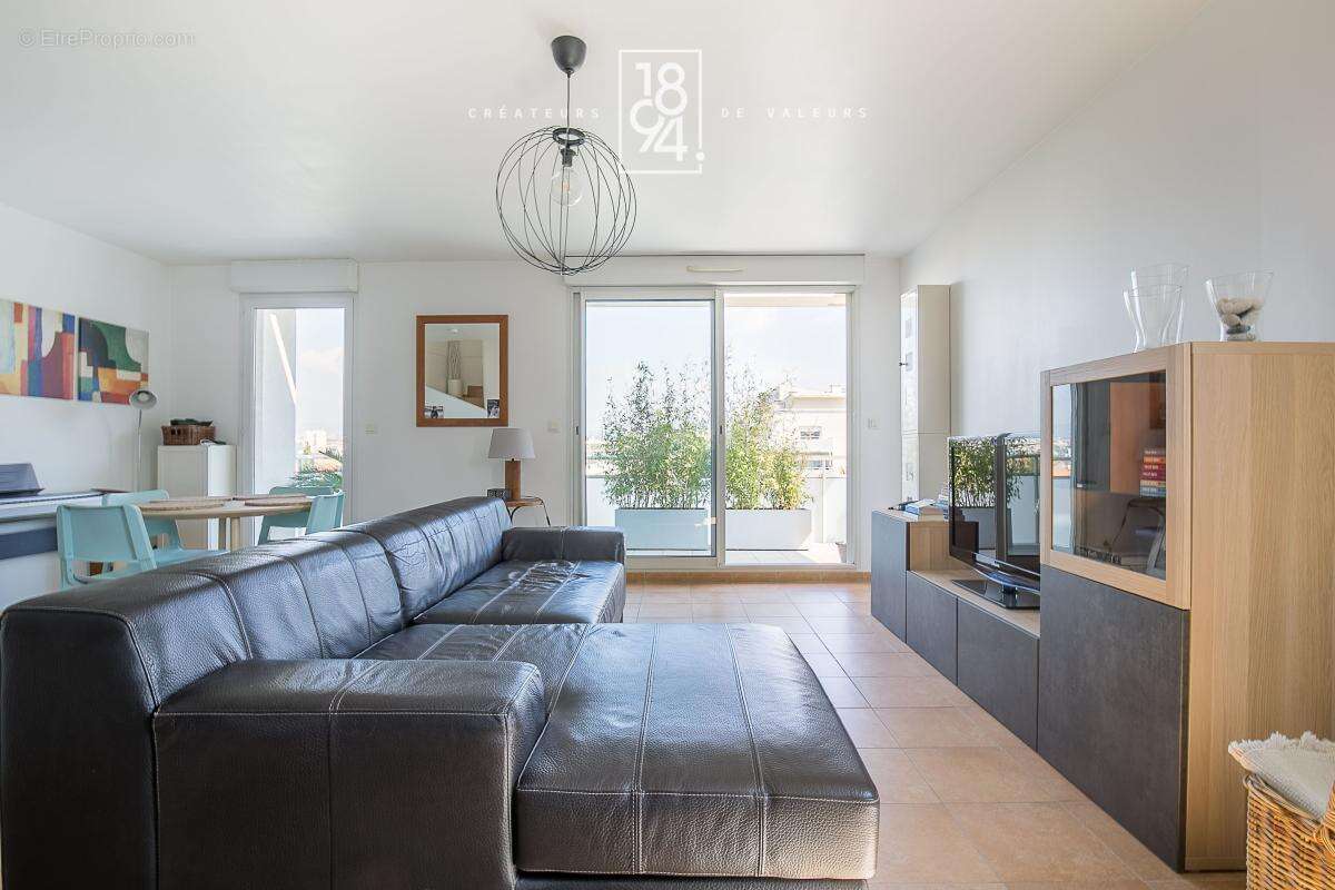 Appartement à MARSEILLE-9E