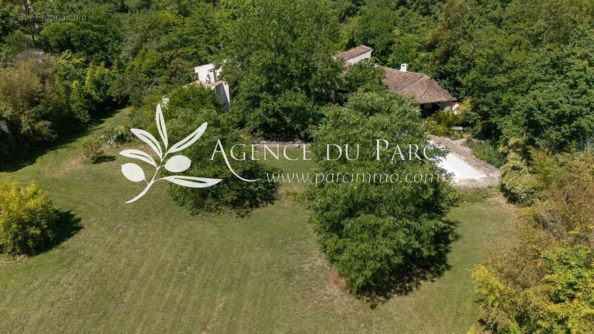Appartement à OPIO