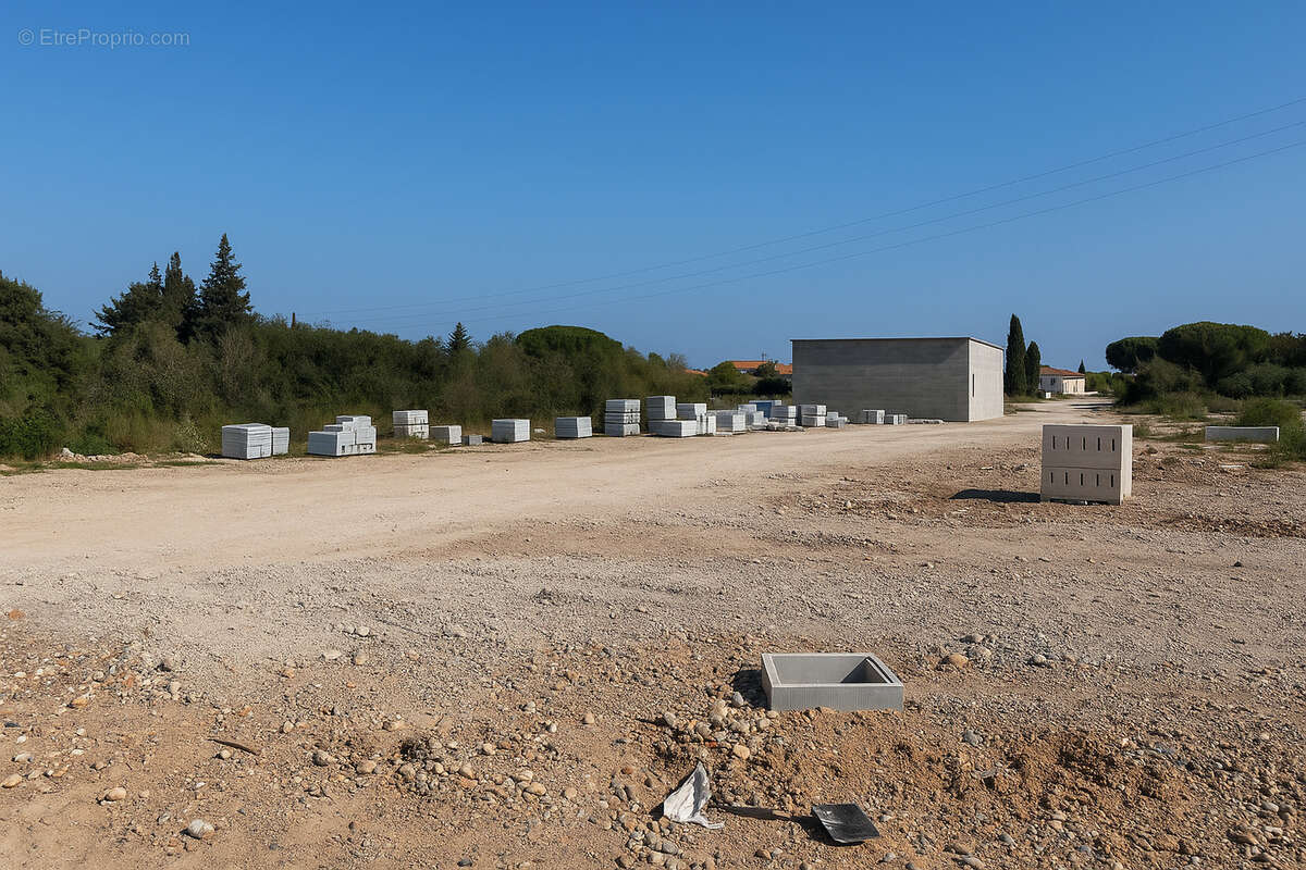 Terrain à FOS-SUR-MER