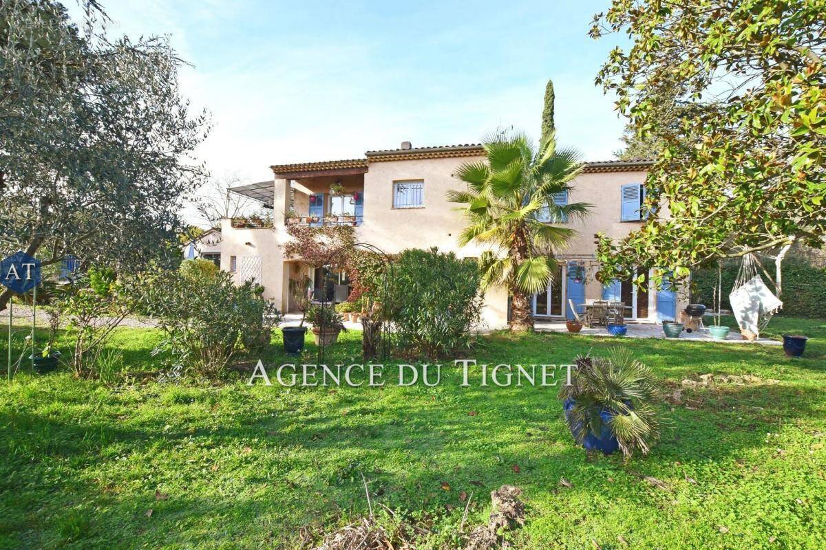 Maison à PEYMEINADE