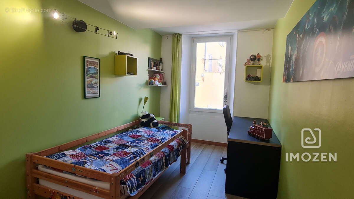 Appartement à LA ROQUEBRUSSANNE