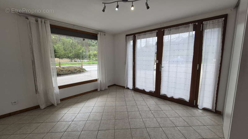 Appartement à ALLEMOND