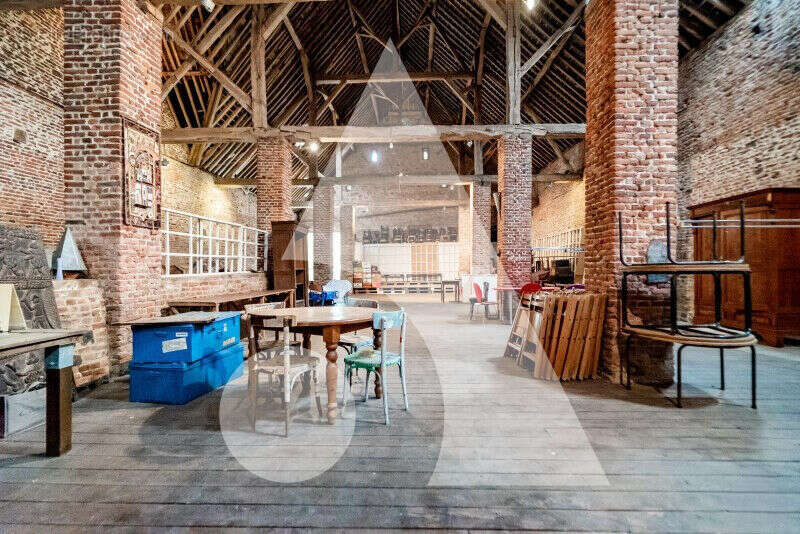 Maison à TAISNIERES-SUR-HON