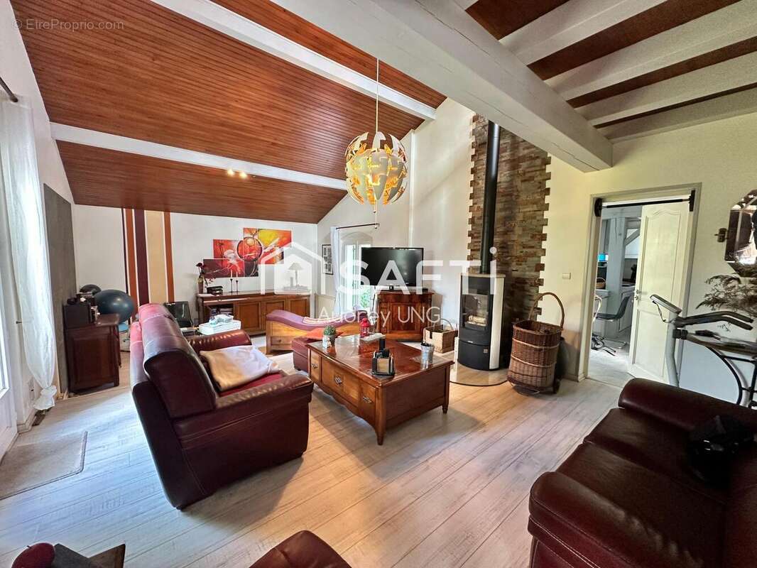 Photo 6 - Maison à FARGUES-SAINT-HILAIRE