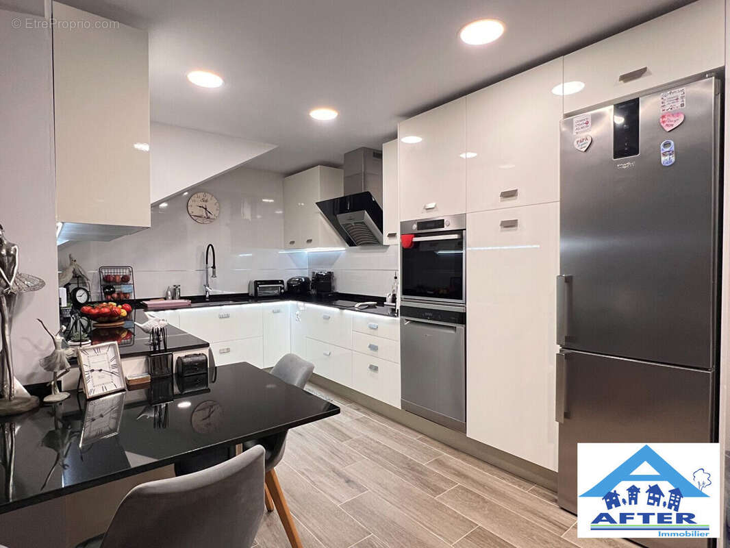 Appartement à BEAULIEU