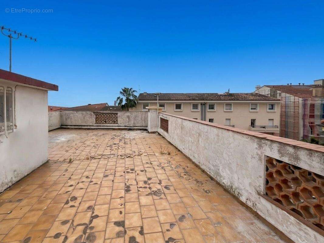 Appartement à LE CANNET