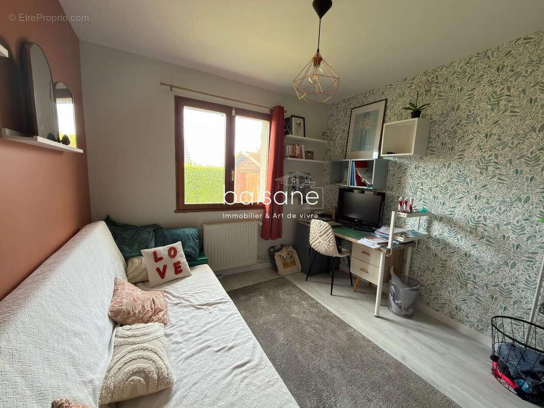 Maison 140 m² à Bourg-Achard  - photo 7
