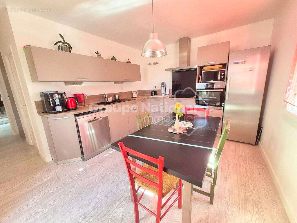 Maison à GREOUX-LES-BAINS