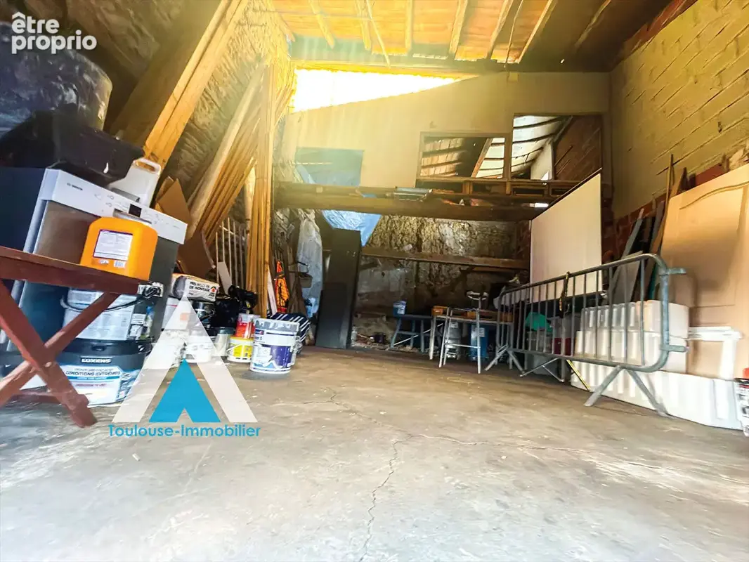 Immeuble de rapport - saint martin du touch - appartemenents - garages - local - photo 13
