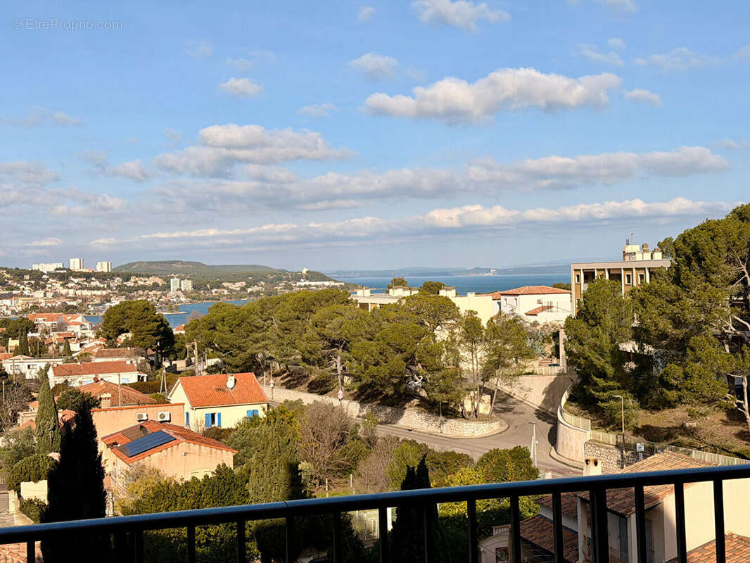 Appartement Martigues 5 pièce(s) 100 m2, calme, vue dégagée, parking - photo 2