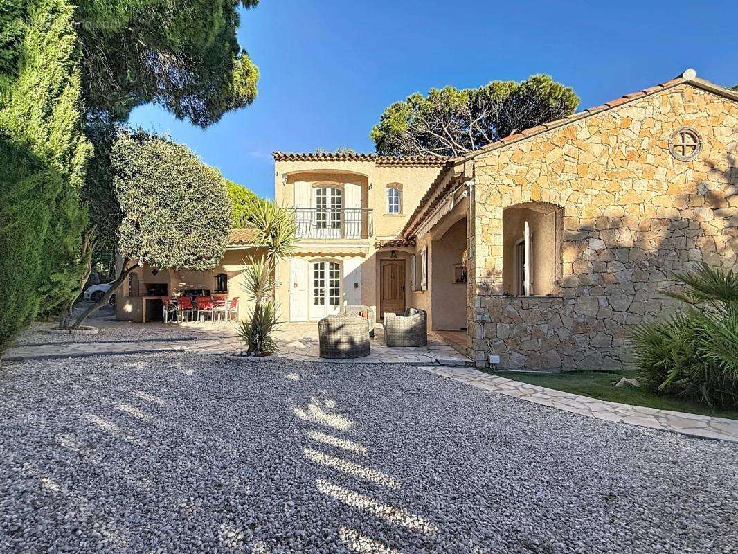 Maison à SAINT-RAPHAEL