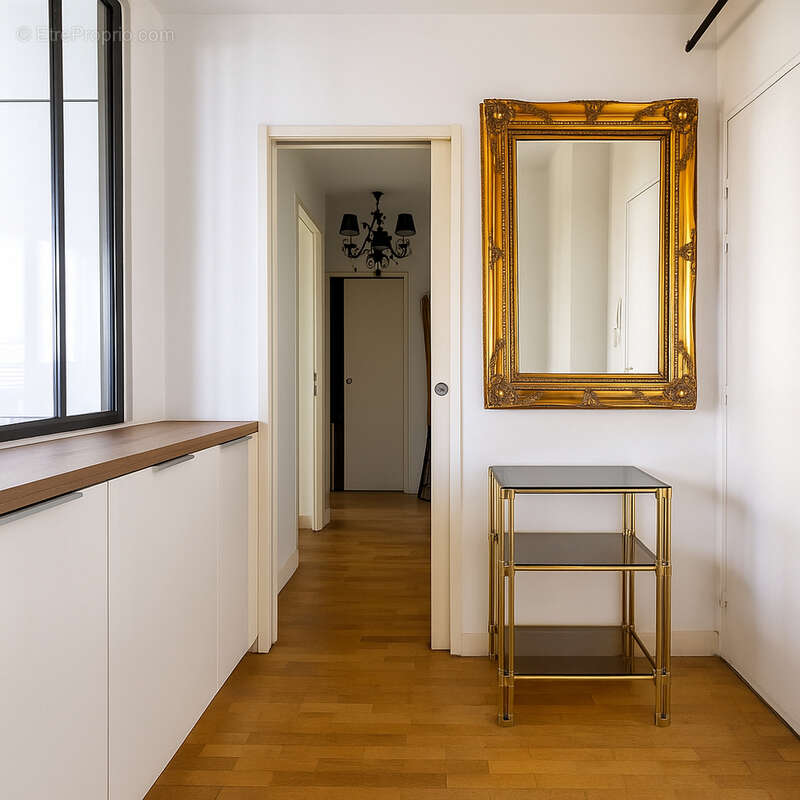 Appartement à LA GARENNE-COLOMBES