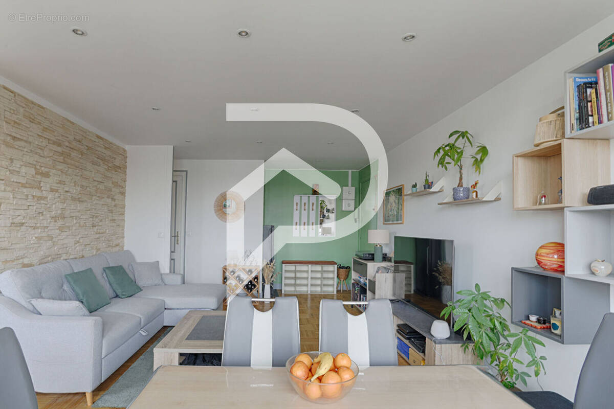 Appartement à COLOMBES