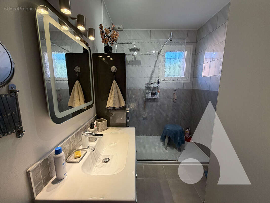 Maison à LE CANNET-DES-MAURES