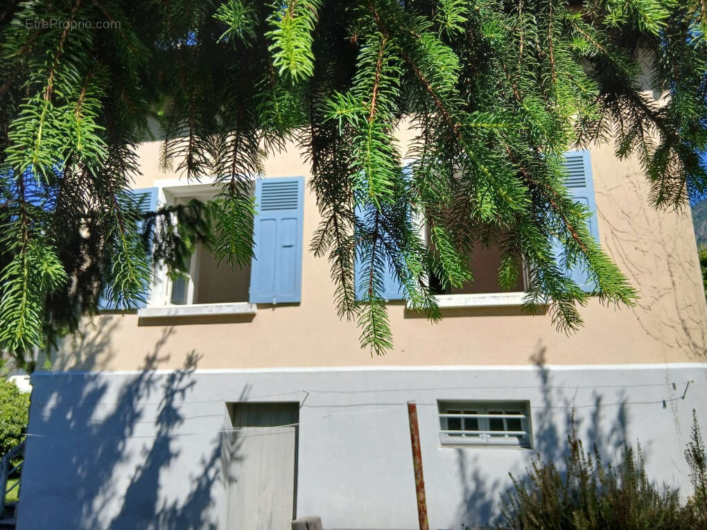 Maison à LA CHAMBRE