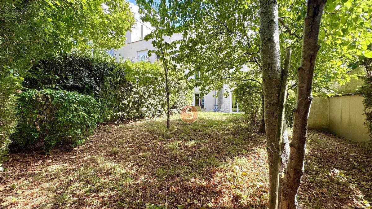 Appartement à LE RAINCY