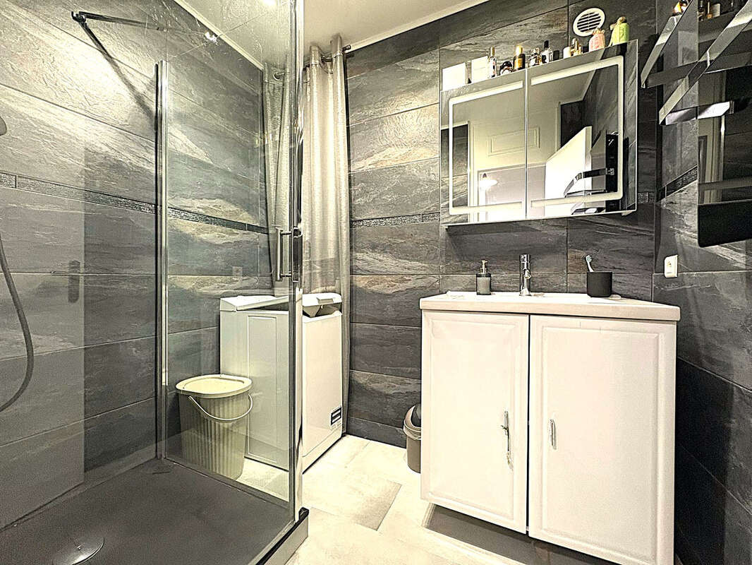 Appartement à COGOLIN