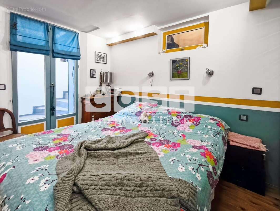 Maison à COURBEVOIE