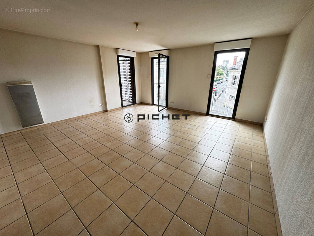 Appartement à BORDEAUX
