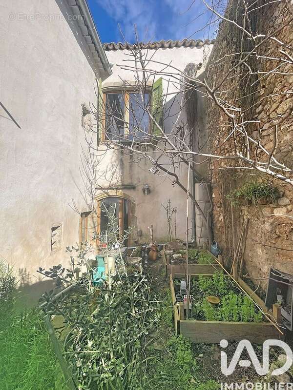 Photo 2 - Maison à MONTPEYROUX