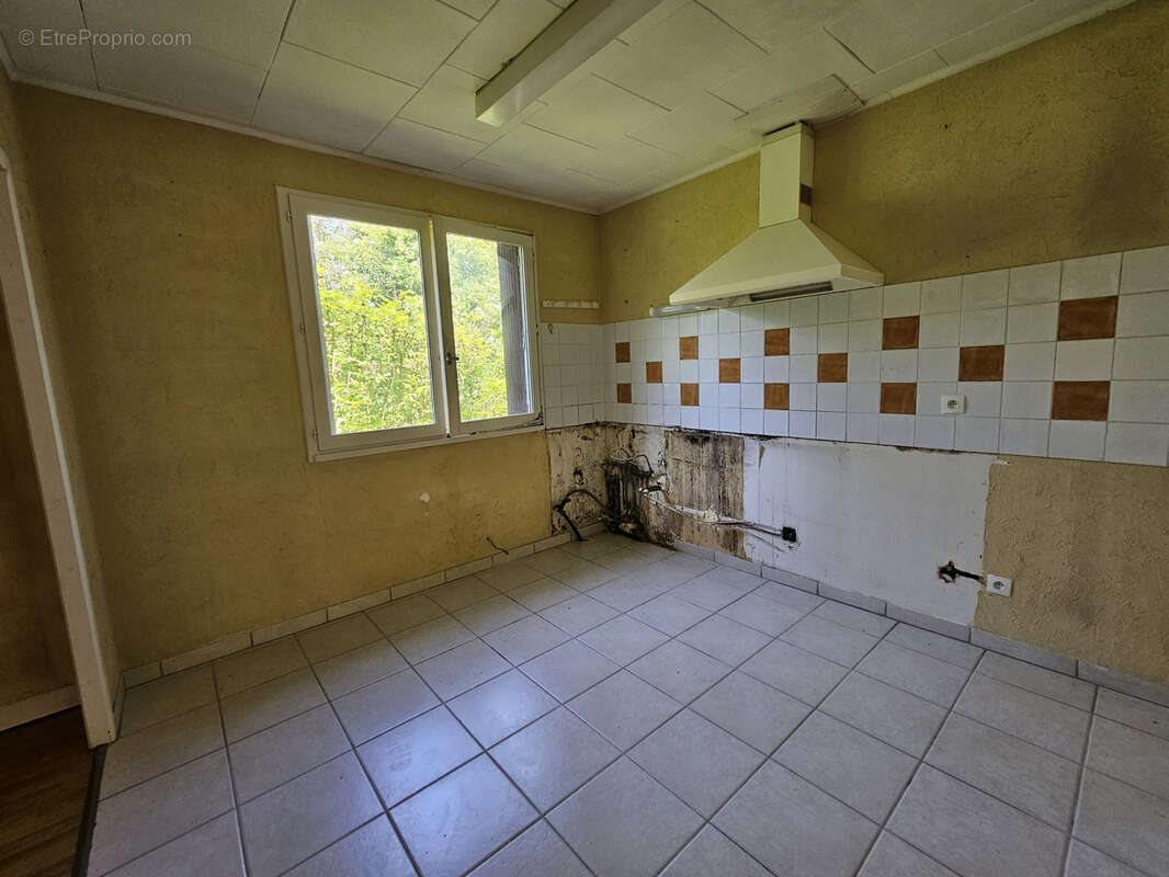 Maison à VERDUN-SUR-LE-DOUBS