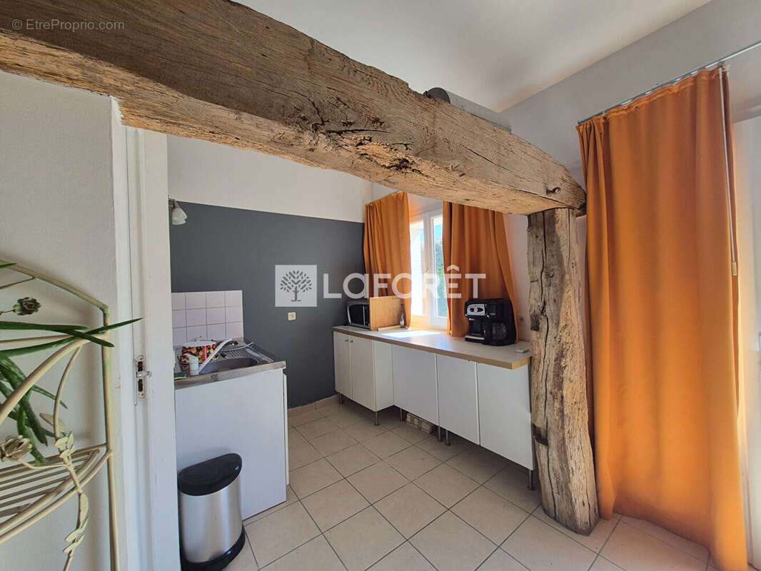 Maison d'habitation avec 2 gîtes au calme et garage. - photo 12