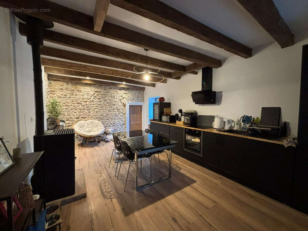 Maison à PIERRECLOS