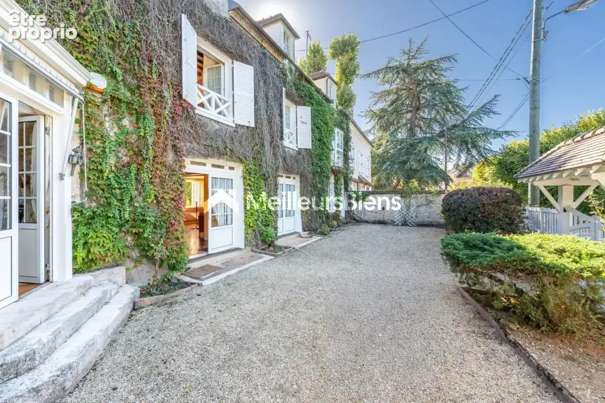 Grande maison familiale de caractère à quelques pas des bords de Marne - photo 3