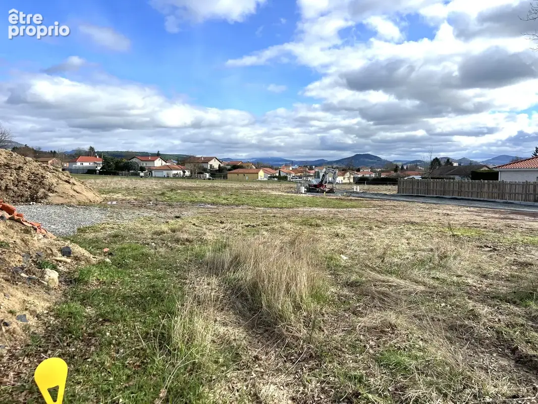 Photo Terrain à Blavozy au prix de 74 000€