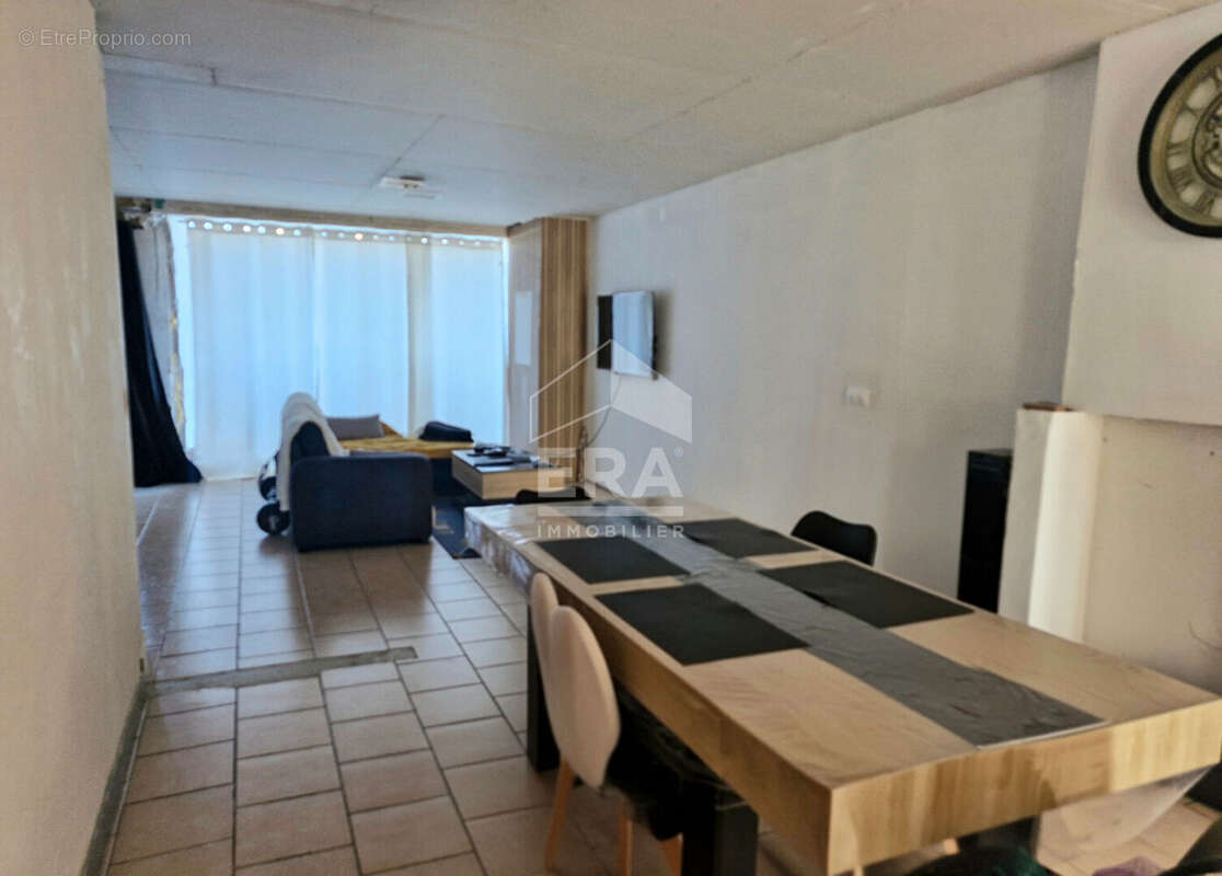 Maison à BRUAY-LA-BUISSIERE